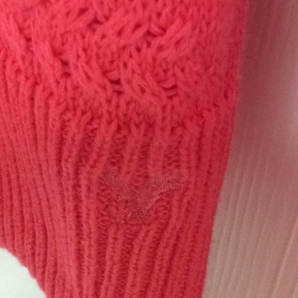 American Eagle Hot Pink Sweater - Picture 3 of 4